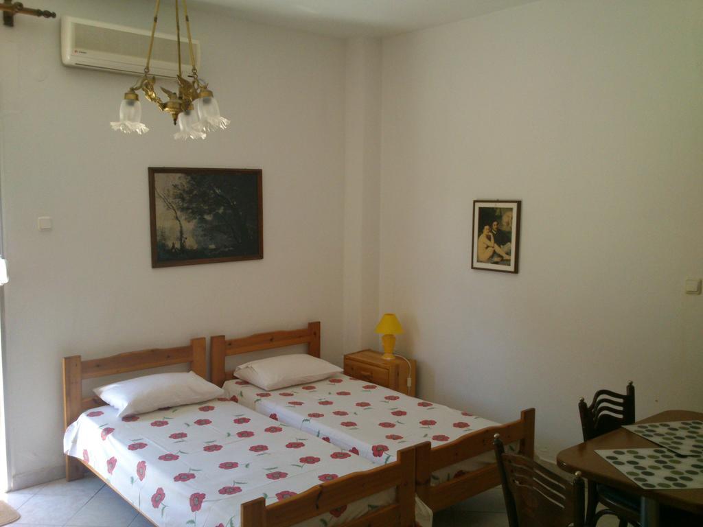 Gkoloi Studios & Apartments Kalyves Polygyrou Habitación foto